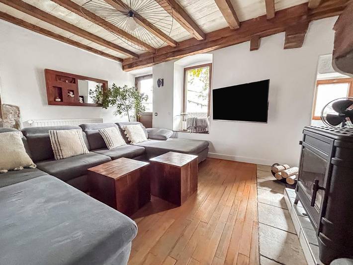 Location de vacances pour 8 personnes, avec jardin et vue, animaux acceptés dans Bougé-Chambalud - 3