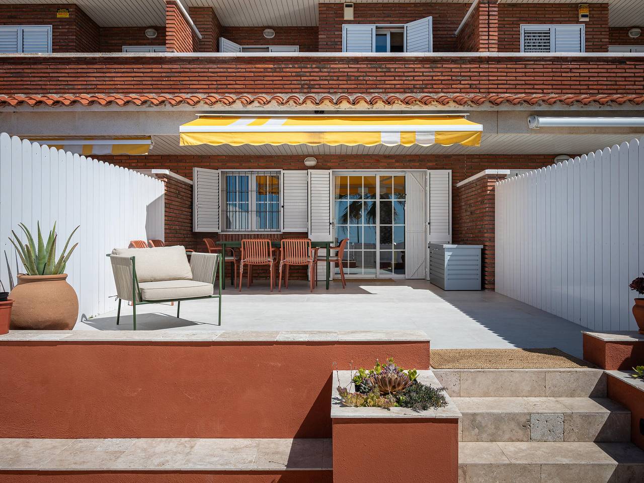 At148 Garbí: Casa situada en primera línea de mar en Creixell in Creixell, Costa Dorada