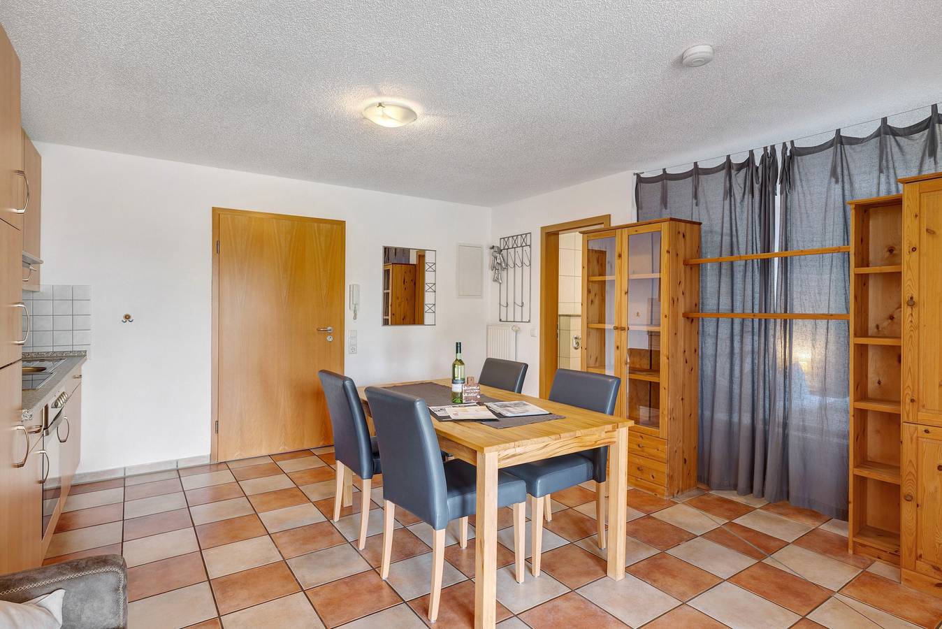 Entire apartment, Apartment 'Haus 4' with Lake View, Shared Terrace and Wi-Fi in Meersburg, Region Bodensee-Oberschwaben
