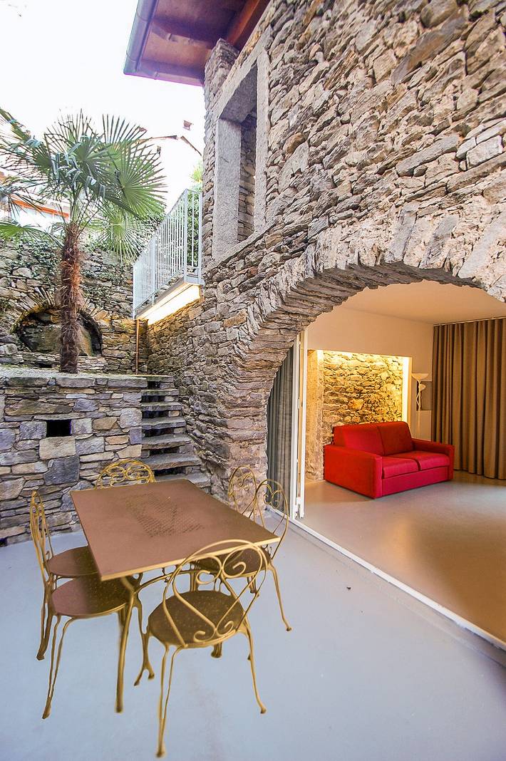 Ferienwohnung für 4 Personen, mit Balkon und Terrasse sowie Garten und Seeblick im Piemont - 2