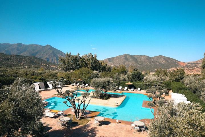 Riad pour 4 personnes, avec piscine et jardin ainsi que sauna et vue