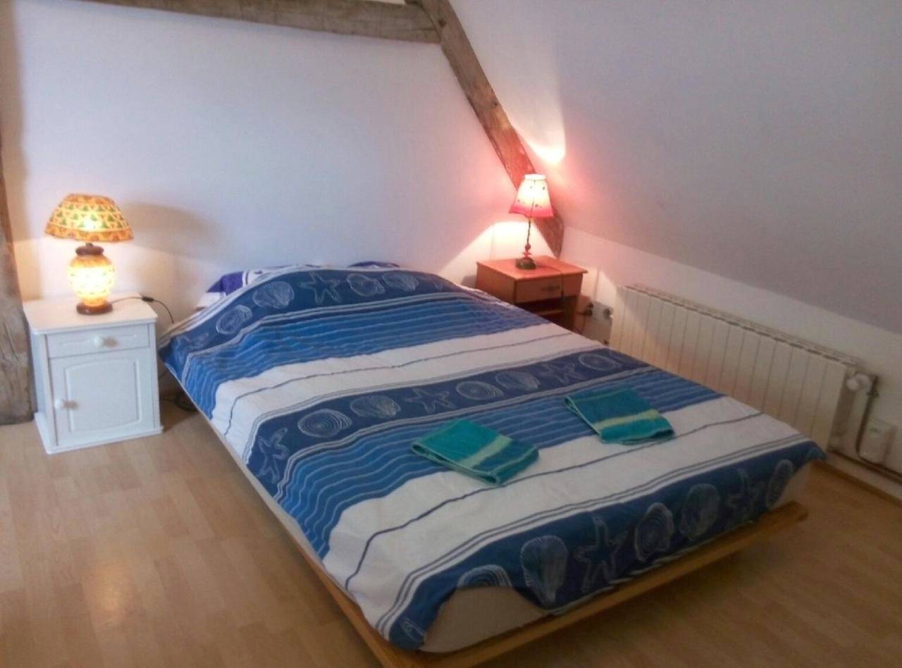 Appartement entier, Studio dans un cadre champetre in Saint-Parize-le-Châtel, Nièvre