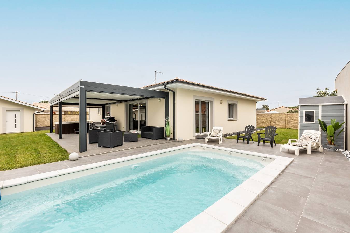 Villa for 4 People in Arès, Gironde