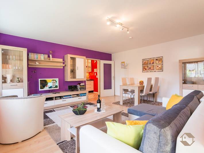 Geheel appartement, Appartement 'Knopf' met privéterras en Wi-Fi in Schömberg, Noordelijk Zwarte Woud