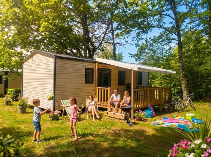 Camping pour 4 personnes dans le Cantal - 3