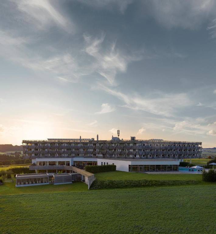 Hotel für 2 Personen, mit Ausblick und Pool sowie Sauna und Garten - 1
