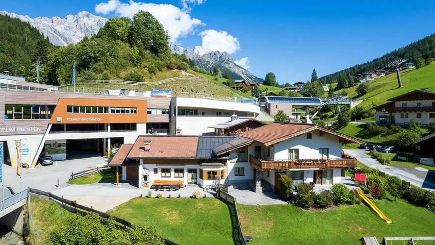 Ferienhaus für 9 Personen, mit Garten und Terrasse