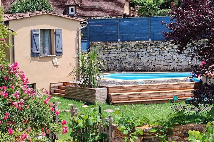 Gîte pour 5 personnes, avec terrasse et piscine