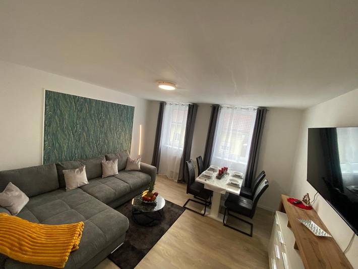 Ferienwohnung für 5 Personen, mit Terrasse und Garten sowie Ausblick