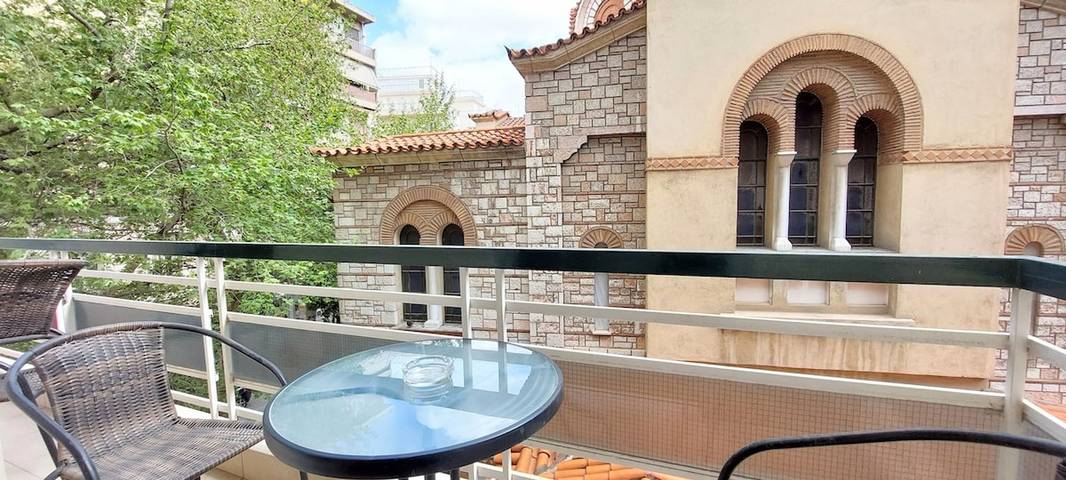Apartment for 8 people, with balcony in Athens
