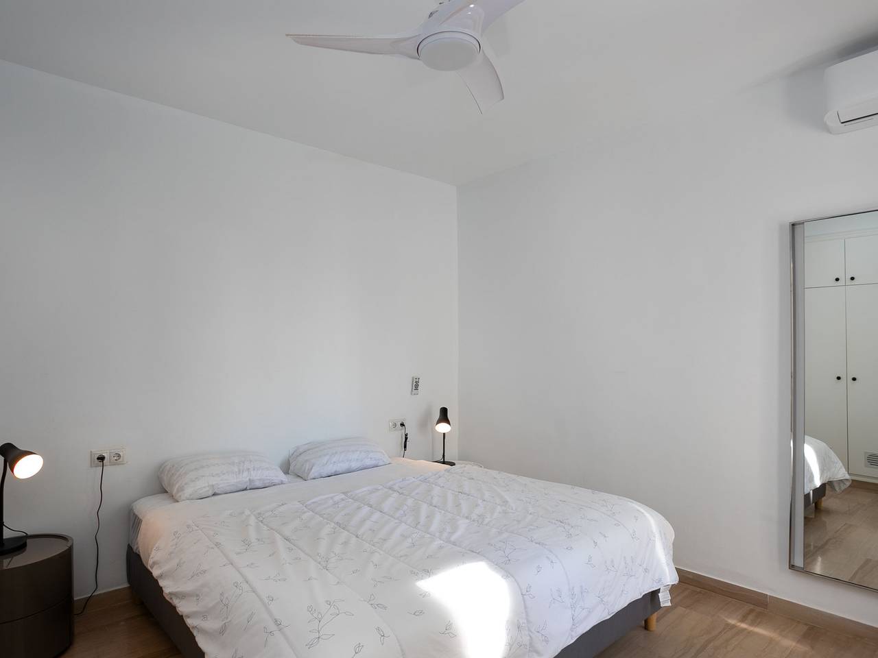 Geheel appartement, El Faro on the Beach in El Faro, Mijas