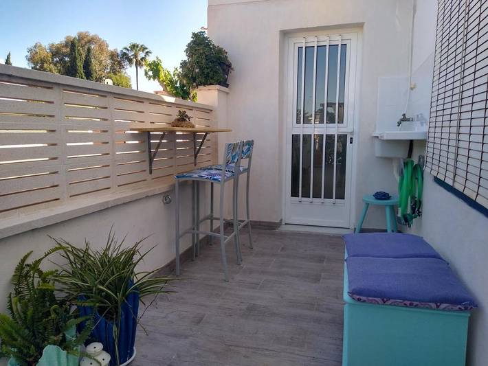 Gîte pour 2 personnes, avec terrasse ainsi que jardin et vue dans Santiago de la Ribera - 2