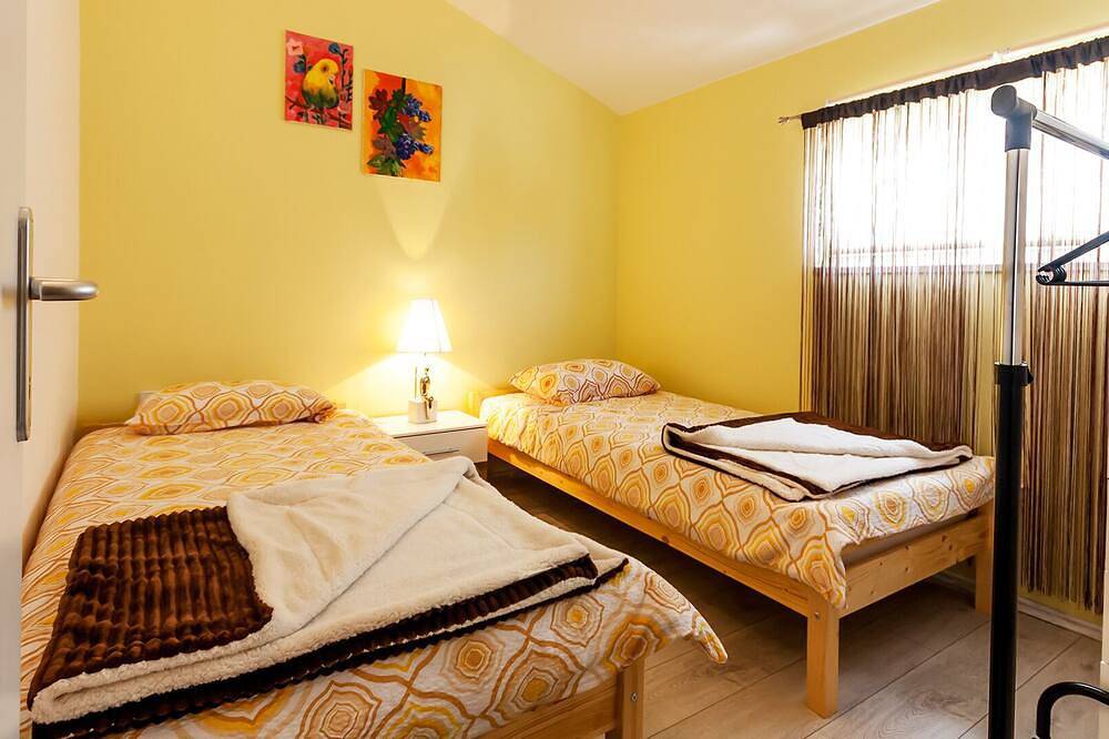 Acogedora casa de la piscina Tomas, cerca de Pula, con 2 dormitorios in Marčana, Costa sur de Istria