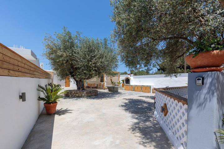 Ferienwohnung für 3 Personen, mit Terrasse und Garten in Archangelos - 4