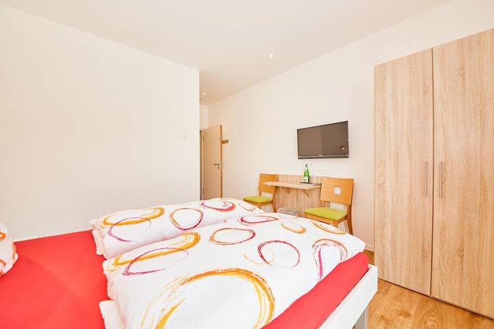 Ferienwohnung für 2 Personen, mit Terrasse und Ausblick in Zeltingen-Rachtig - 4
