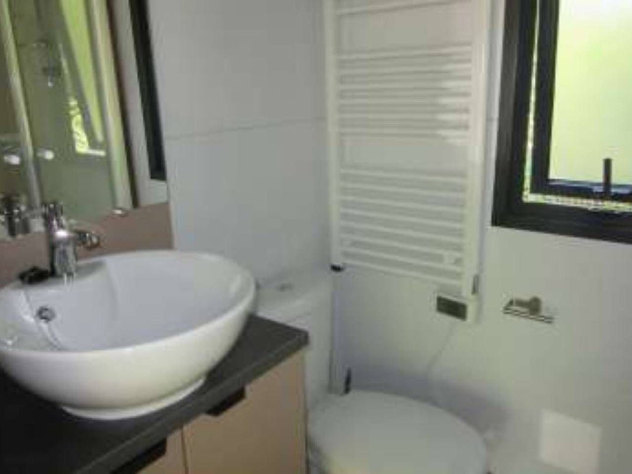 Casa Móvil Acogedora para 2 con Terraza in Tallard, Gap region