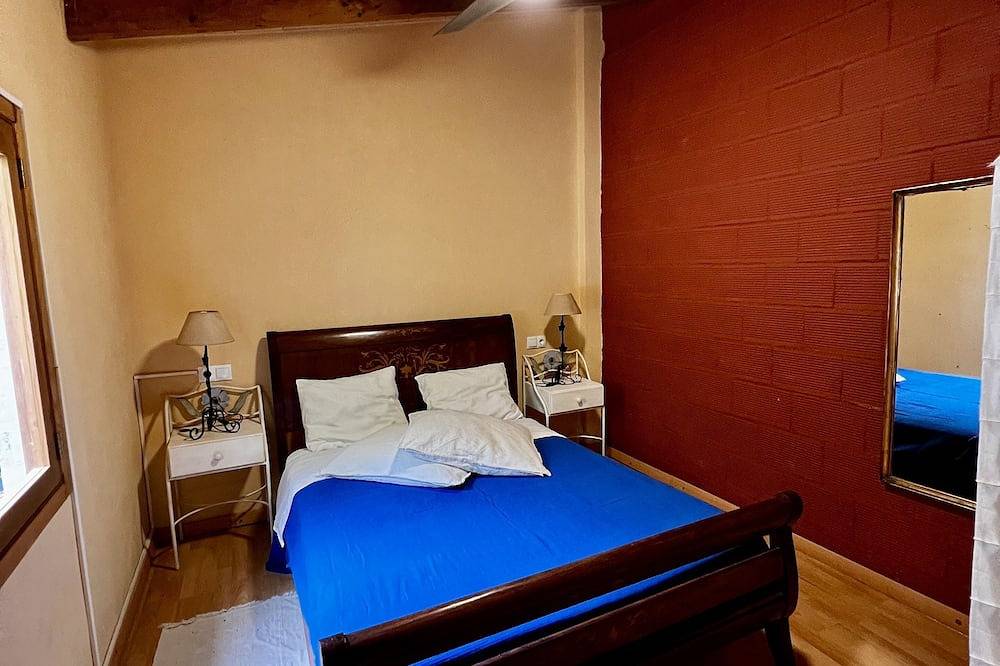 Traditional Mallorcan house 70 meters from the beach! in Cala Bona, Son Servera