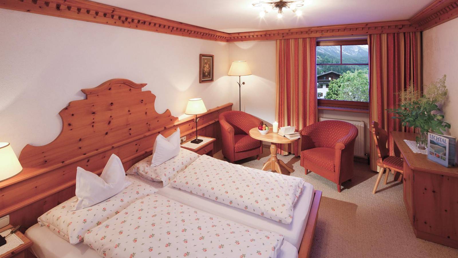Doppelzimmer Zirbe in Steeg, Allgäuer Alpen (Österreich)