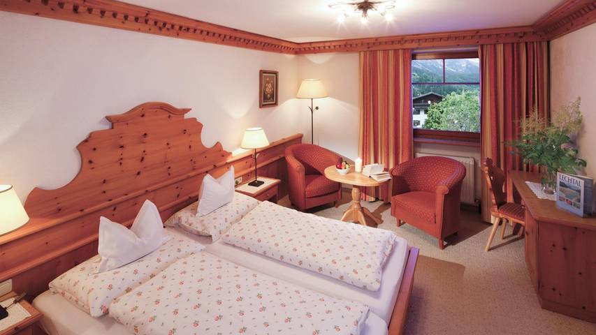 Ferienhaus für 2 Personen, mit Balkon und Whirlpool sowie Sauna, kinderfreundlich in Tirol - 4