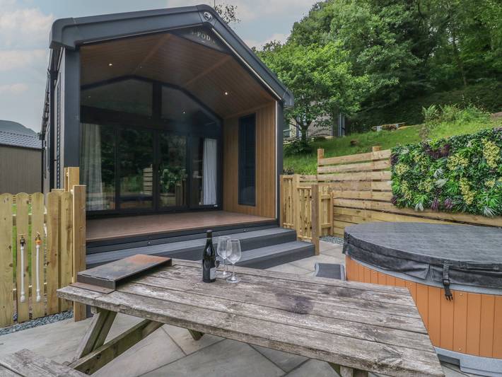 Hütte für 4 Personen mit Whirlpool in Lake District