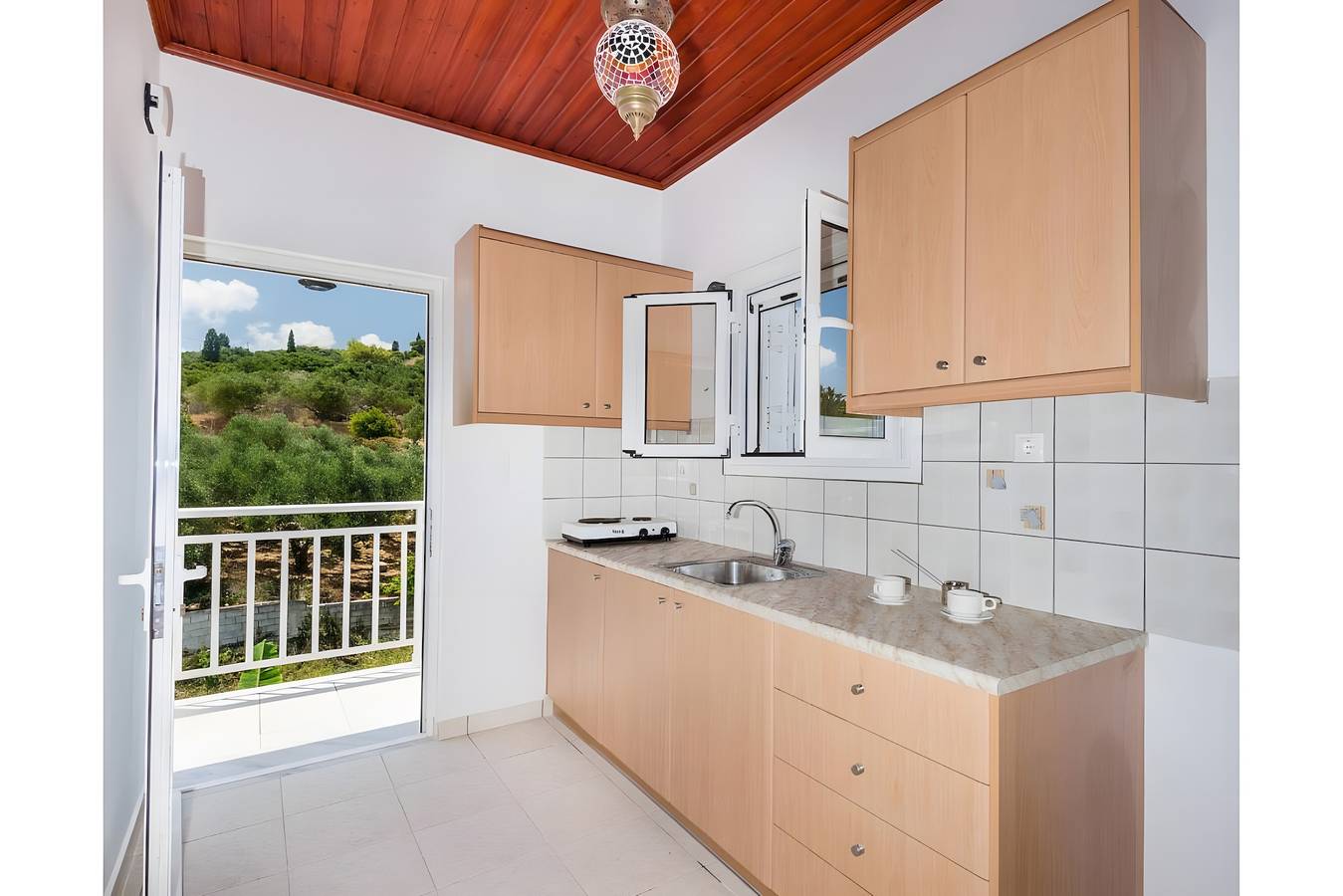 Monolocale intero, Monolocale '1' con terrazza privata, Wi-Fi e aria condizionata in Alykanas, Alykes