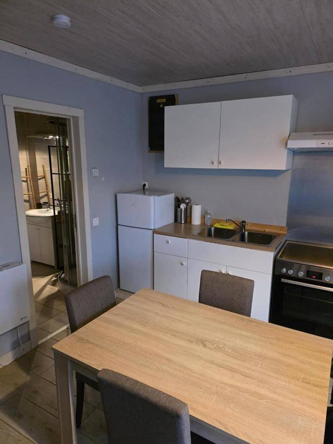 Gîte pour 4 personnes, avec terrasse et vue, animaux acceptés dans Membre - 2