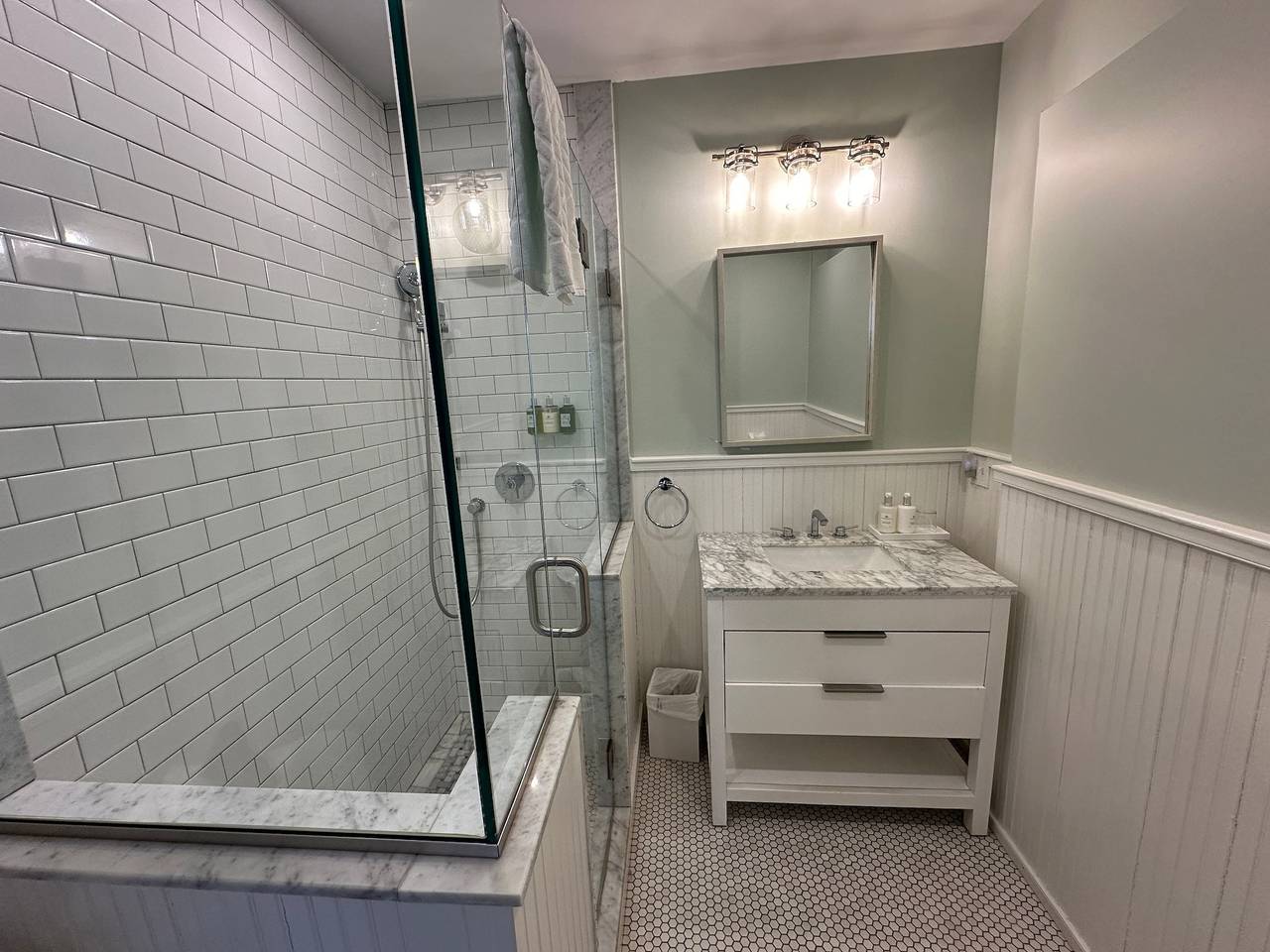 Ganze Wohnung, Bright & Sunny 1 Bed/ 1 Bath Downtown Newport in Newport, Newport County