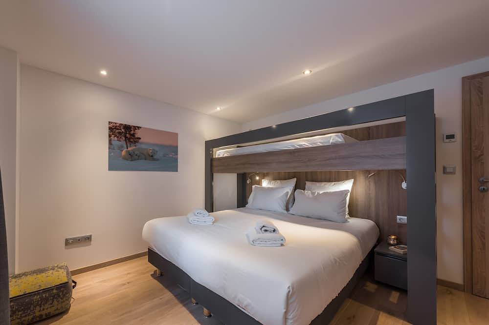 Entire apartment, Ipe - Modern apartment with spa and fitness room in Montriond, Les Portes du Soleil