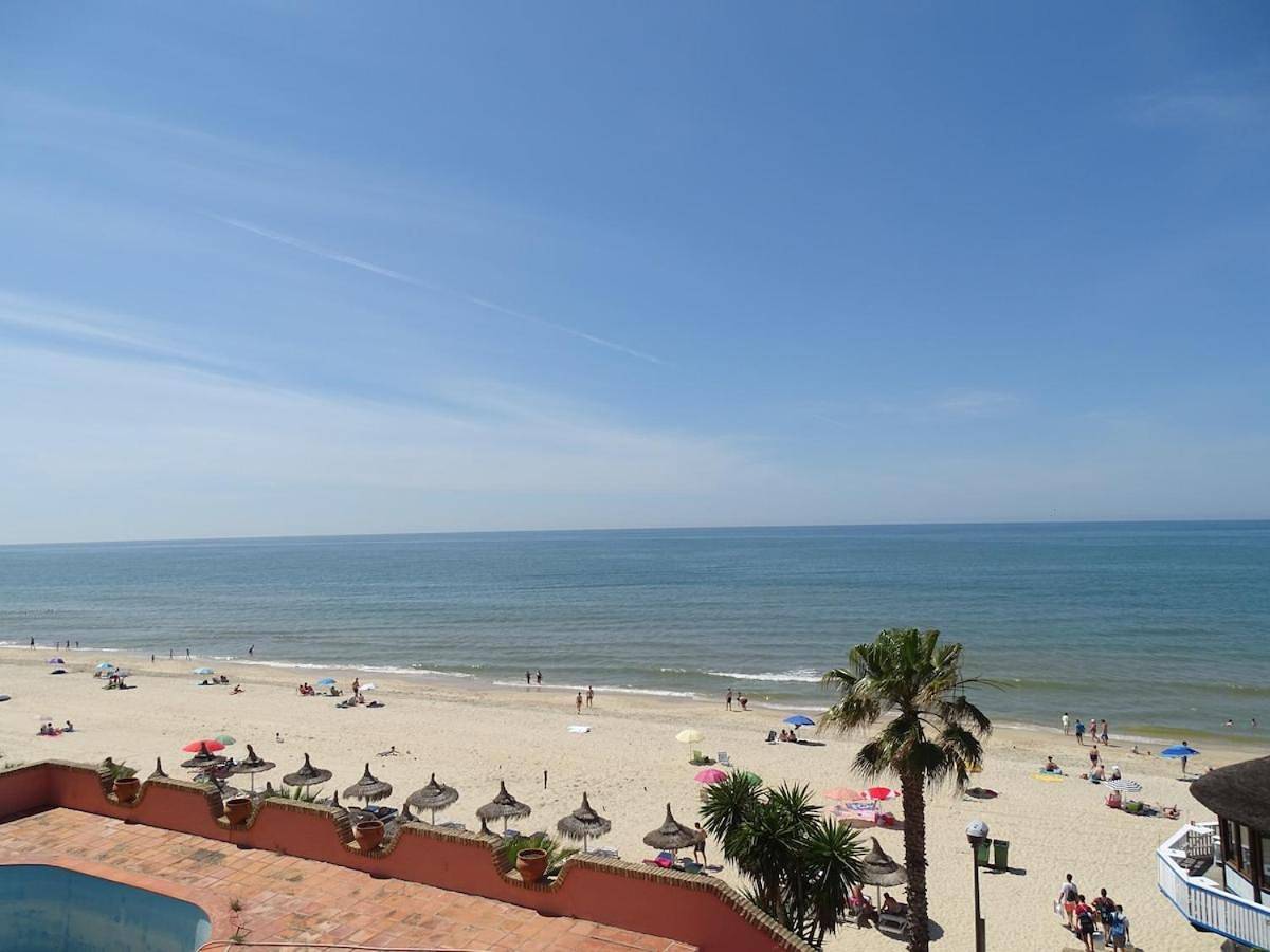 Three-Bedroom House in Matalascañas, Almonte