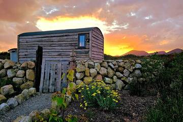Log Cabin for 2 People in County Down, Ulster, Photo 3