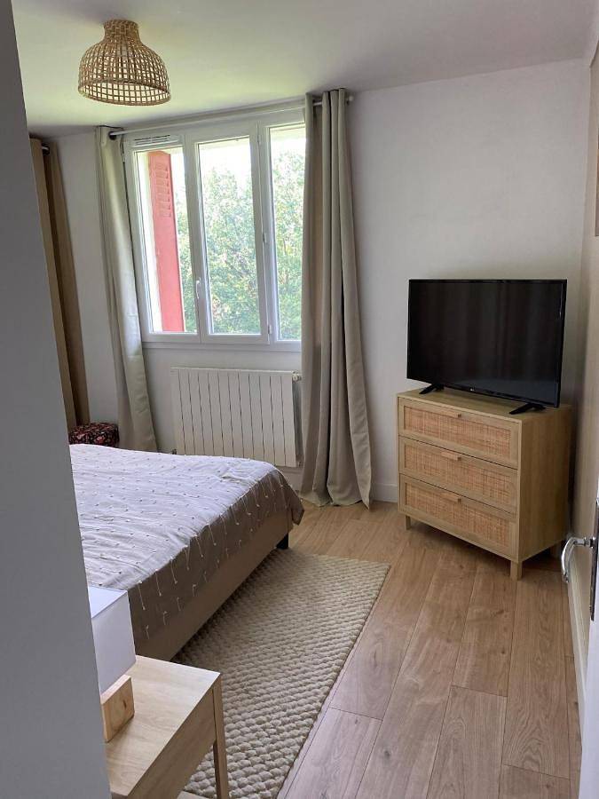 Location de vacances pour 6 personnes, avec vue sur le lac et jardin à Gaudiès - 4