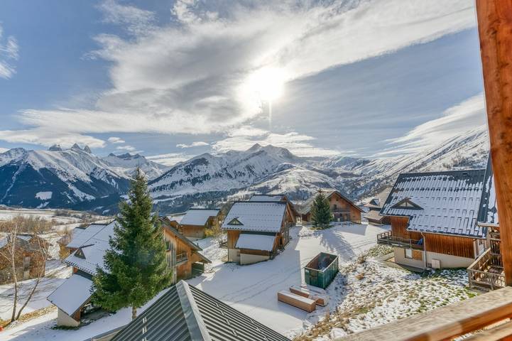 Chalet pour 12 personnes, avec jardin dans Les Sybelles - 4