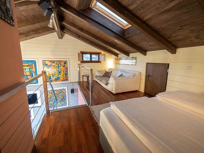 Ganze Ferienwohnung, Kunst im Loft - Ferienwohnung Kunst im Loft 54 qm, für 1-2 Personen mit Terrasse in Seeon, Seebruck