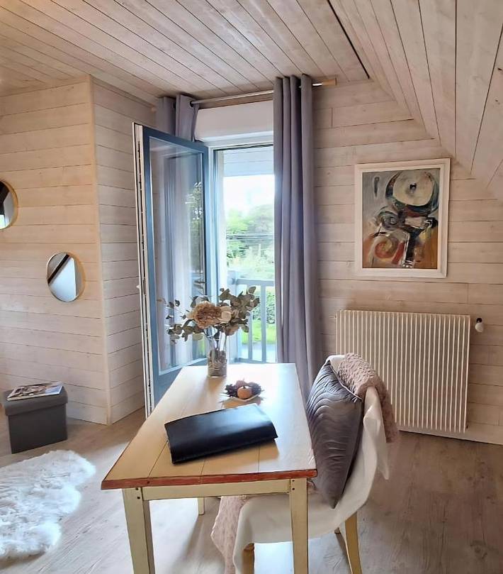 Gîte pour 2 personnes, avec Balcon et Terrasse ainsi que Jardin et Vue à Bonneville-la-Louvet - 4