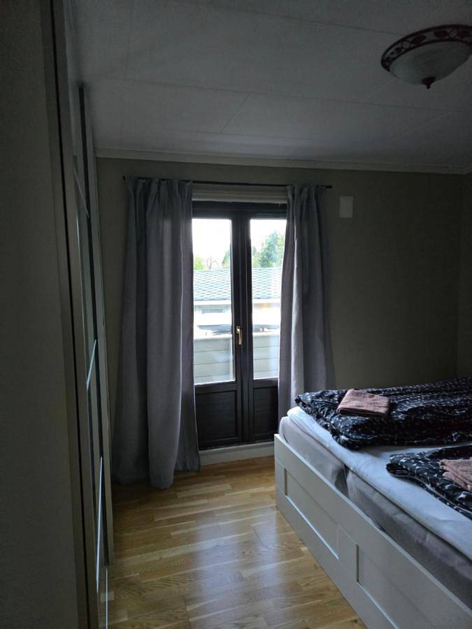 Florvåg -flott utsikt mot byen in Askøy