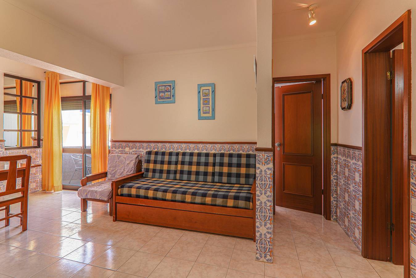 Apartamento inteiro, Apt. Torre Sol 4º7 - em frente à praia, A/C e piscina in Armação de Pêra (costa), Armação de Pêra