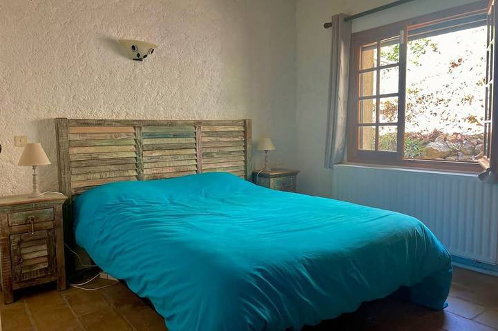 Location de vacances pour 6 personnes, avec terrasse et jardin à Bargemon - 4