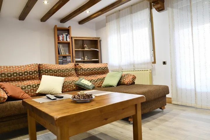 Holiday home for 8 people, with view and balcony - 1