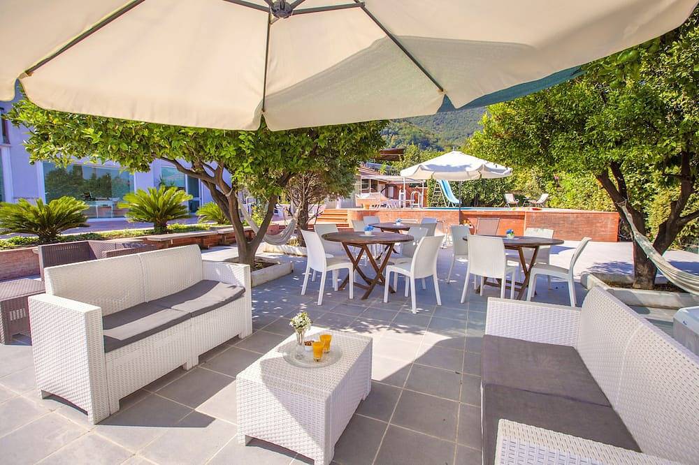 Villa Amore luxury pool solarium garden parking  perfect Wedding event location! in Castellammare di Stabia, Napoli e dintorni