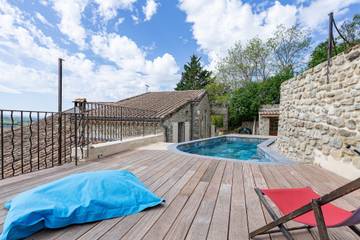Chalet para 6 Personas en Puy-Saint-Martin, Auvergne-Rhône-Alpes, Foto 1
