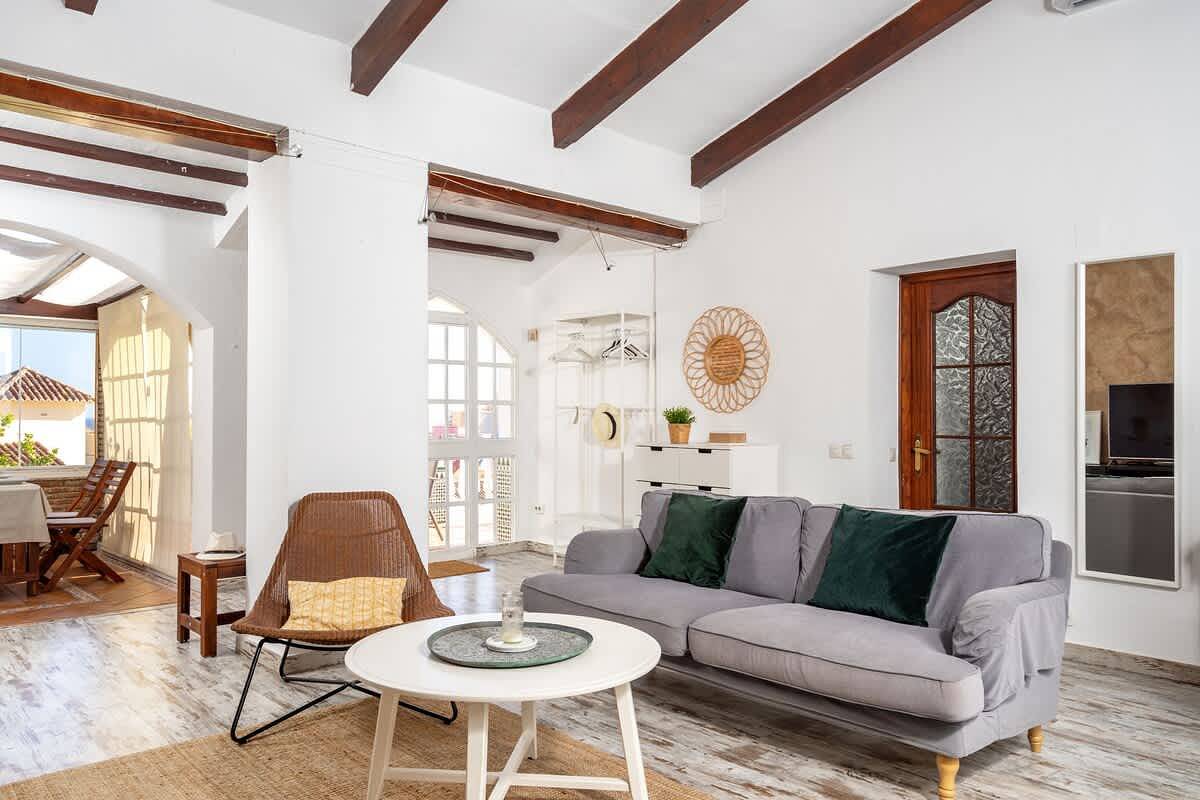 Stunning Seaview Villa by Costarentals in Torreblanca (Fuengirola), Fuengirola