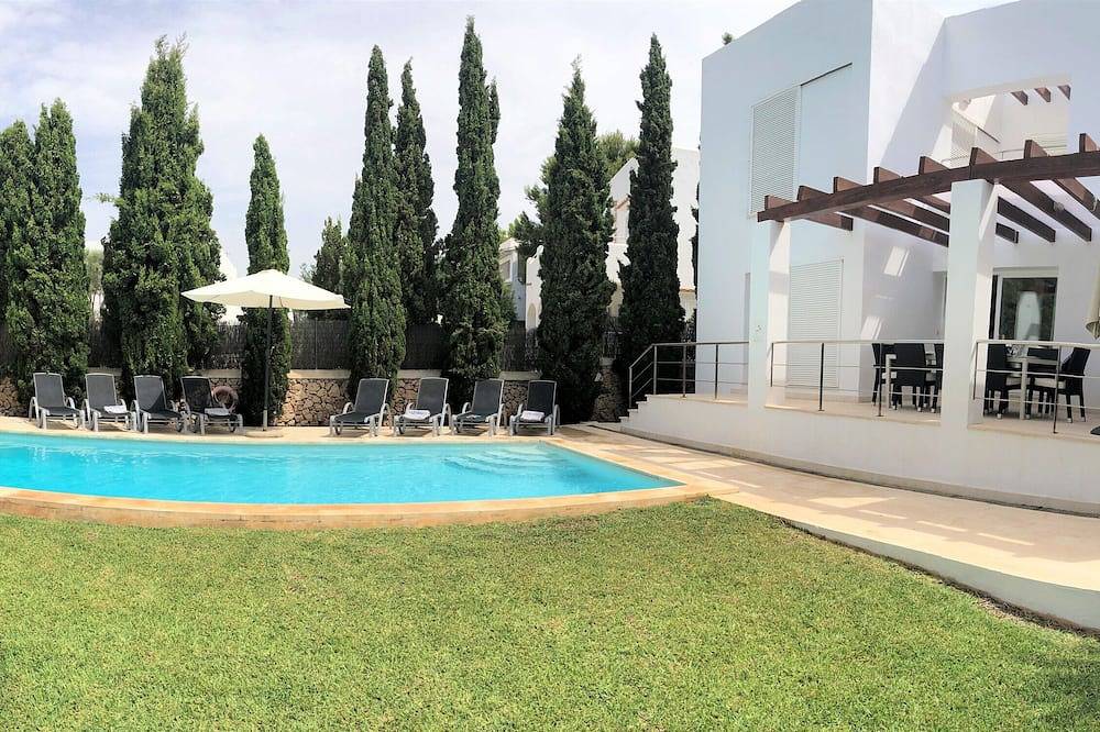 Villa for 8 People in Cala d'Or, Santanyí
