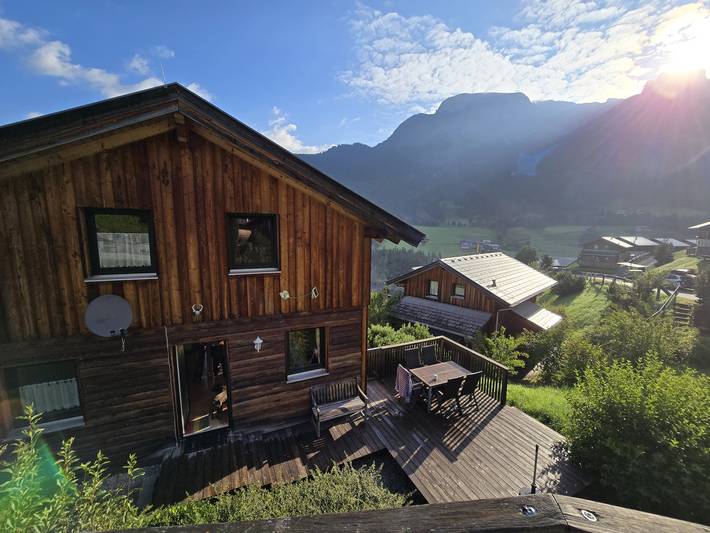 Ferienhaus für 4 Personen, mit Balkon und Terrasse sowie Garten und Sauna