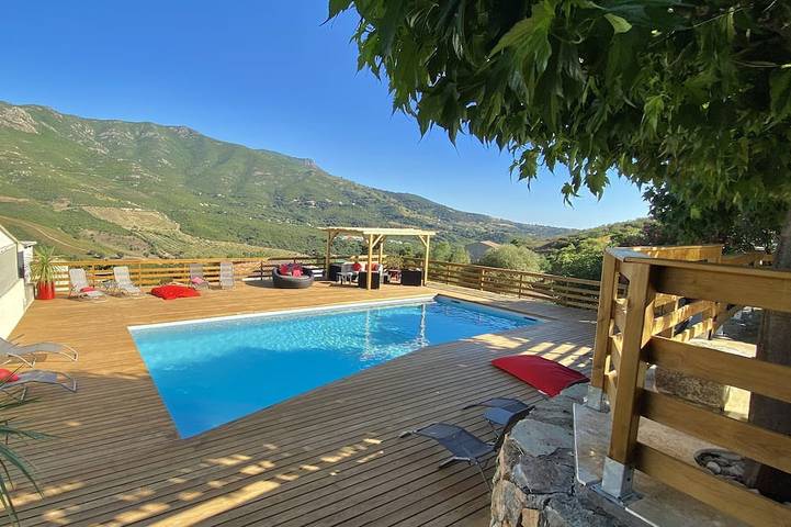 Villa pour 14 personnes, avec jardin et terrasse, animaux acceptés