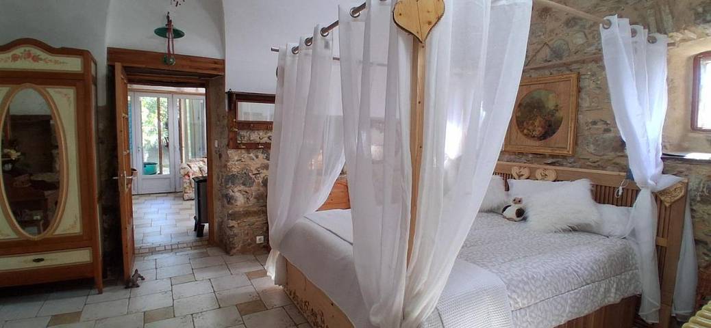 Gîte pour 2 personnes, avec piscine ainsi que vue et terrasse, animaux acceptés à Le Vigan - 3