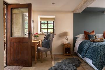 Glamping for 4 People in Peak District, Midlands, Photo 4