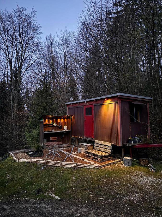 Zelt für 2 Personen, mit Terrasse und Garten sowie Ausblick in Bayern