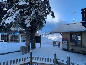 Gîte pour 4 personnes, avec vue et balcon dans Chabanon Selonnet