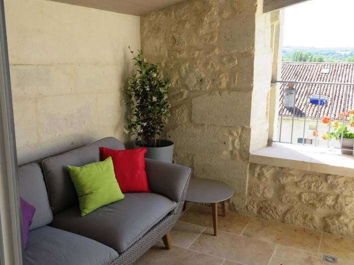 Gîte pour 4 personnes, avec terrasse et vue à Aubeterre-sur-Dronne - 3