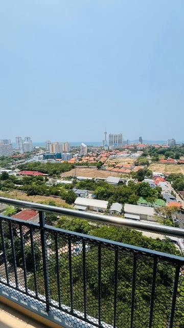 Gîte pour 3 personnes, avec piscine ainsi que balcon et sauna à Pattaya